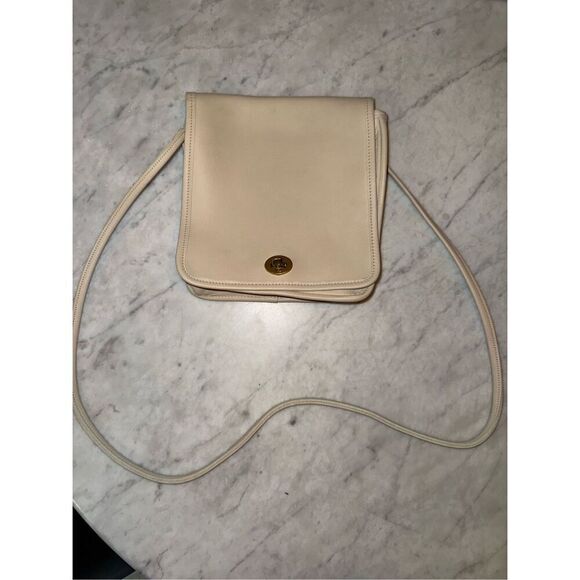 Vintage Coach Crossbody Leather Bag Purse Turnlock 80s Ivory - Picture 1 of 16